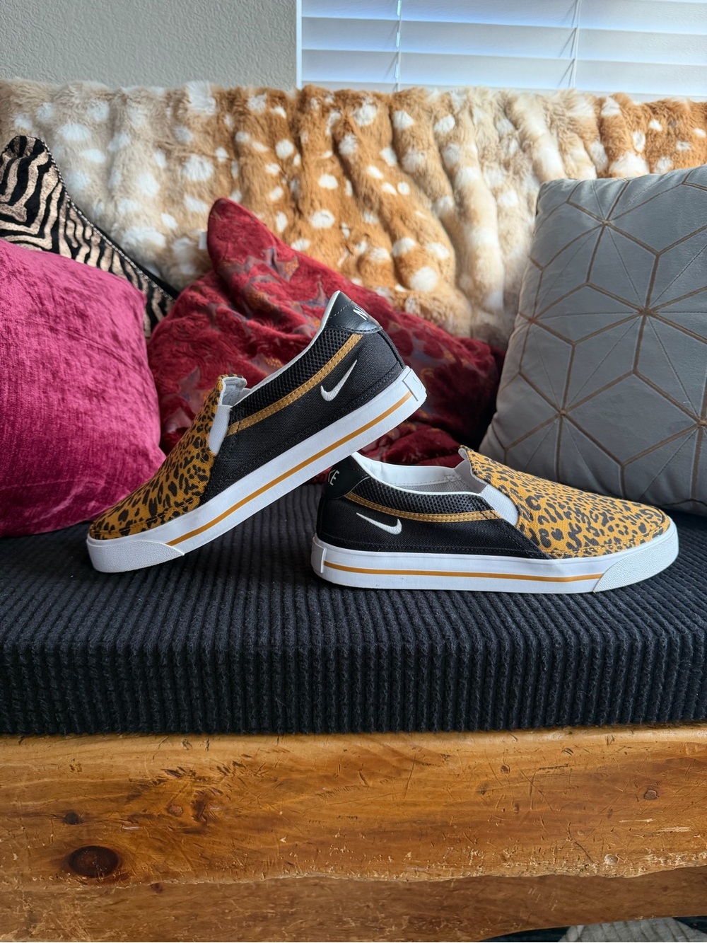 Nike Women’s Court Legacy Slip On Leopard Sneakers Size 8